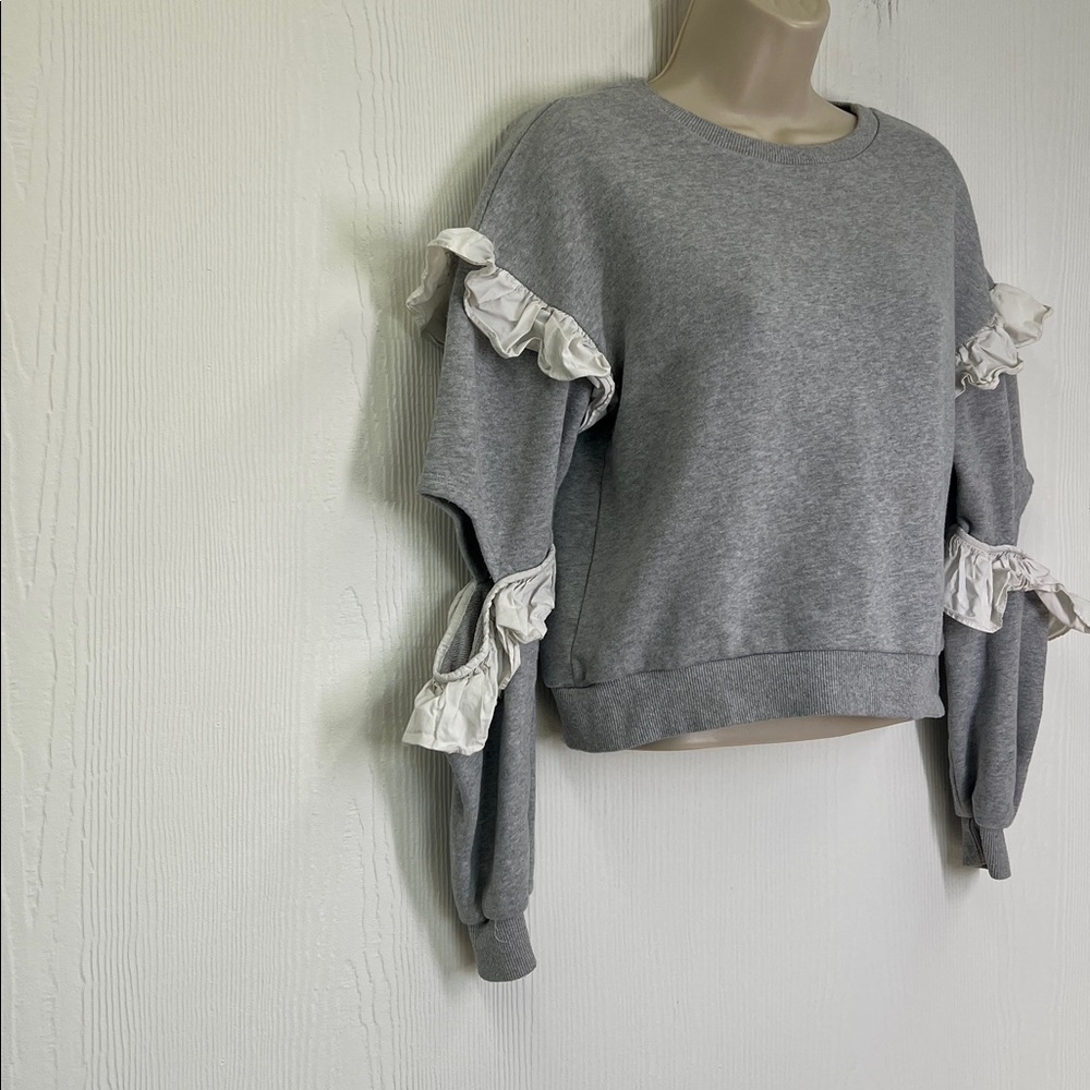 English Factory - Crewneck White Ruffle Open Elbow Grey Lightweight Sweatshirt S - Picture 3 of 9